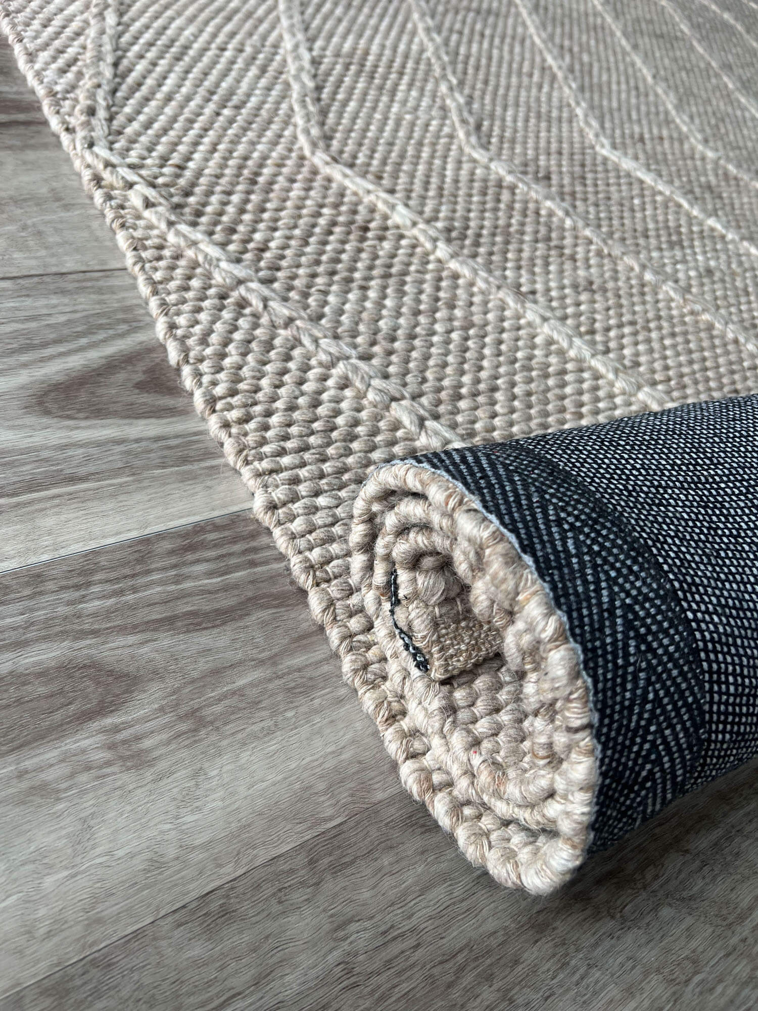 Ripple Linen Rug